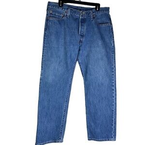 Men’s 501 Button Fly Levi’s Medium Wash Size 36”X30” EXCELLENT Condition